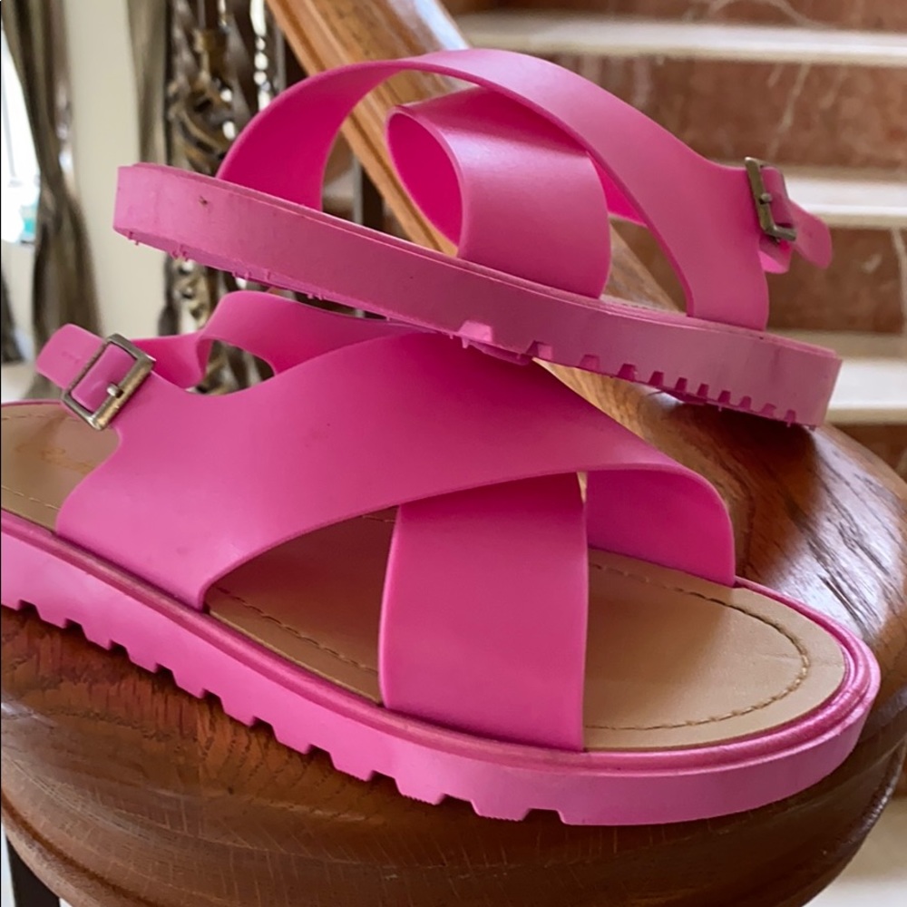 Girls size 4 sandals